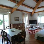 Les Muriers Casa de Férias