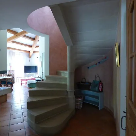 Les Muriers Tatil Evi *